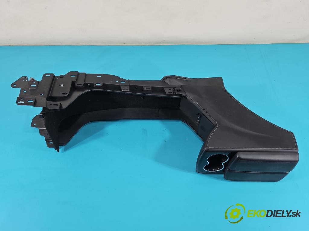 Tesla Model S 0.0b: 367hp automatic 270 kW 5- operadlo 1004815-07-B (Lakťové opierky)