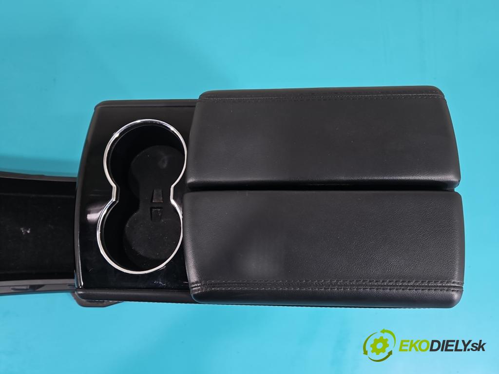 Tesla Model S 0.0b: 367hp automatic 270 kW 5- operadlo 1004815-07-B (Lakťové opierky)