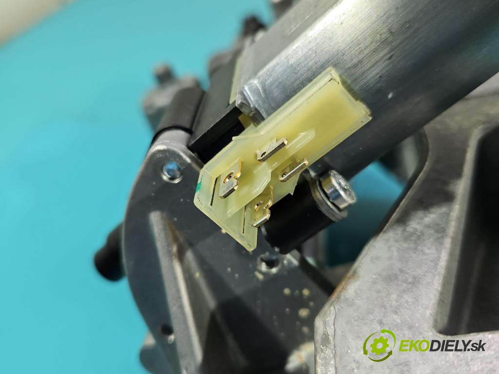 Tesla Model S 0.0b: 367hp automatic 270 kW  5- Stĺpik volant A2044601416 (Tyč riadenia (volantu))