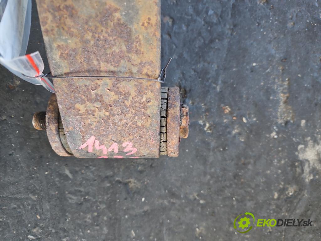 Żuk A 11 b 2.1 karburátor: 0KM manual  2120 cm3 5- listové pero zadné