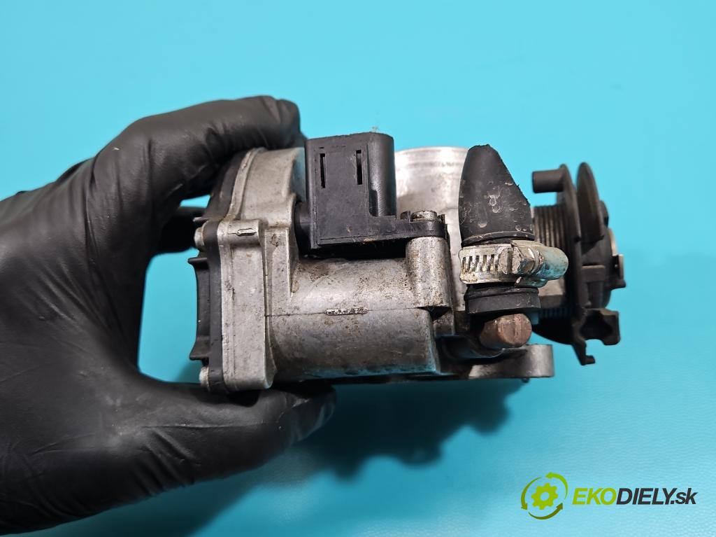 Vw Golf IV 1997-2003 1.4 16v 75 HP manual 55 kW 1390 cm3 5- klapka 030133064F (Škrtiace klapky)