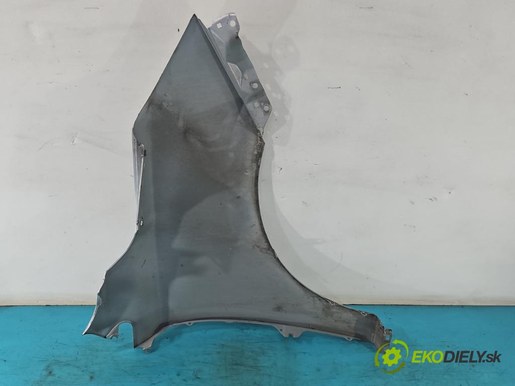 Hyundai Ix35 2.0 16V 163 hp manual 120 kW 1980 cm3 5- blatnik přední levý  (Predné ľavé)