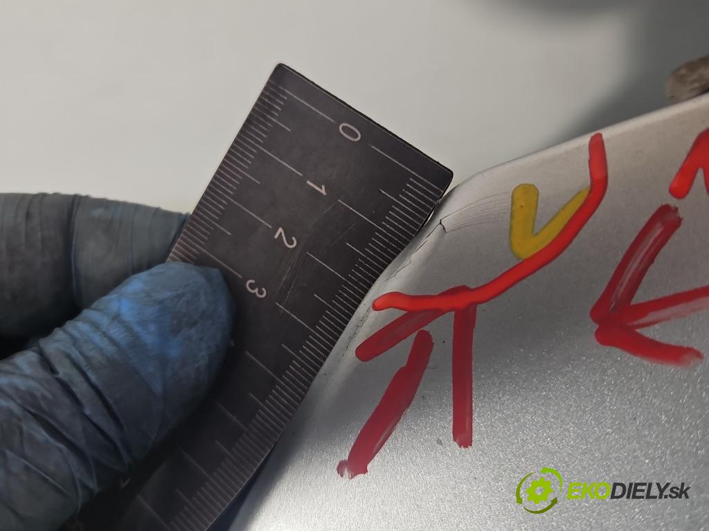 Hyundai Ix35 2.0 16V 163 hp manual 120 kW 1980 cm3 5- blatnik přední levý  (Predné ľavé)