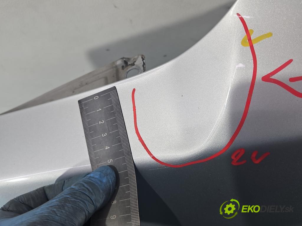 Hyundai Ix35 2.0 16V 163 hp manual 120 kW 1980 cm3 5- blatnik přední levý  (Predné ľavé)