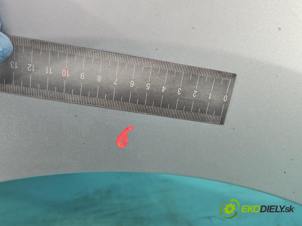 Hyundai Ix35 2.0 16V 163 hp manual 120 kW 1980 cm3 5- blatnik přední levý  (Predné ľavé)