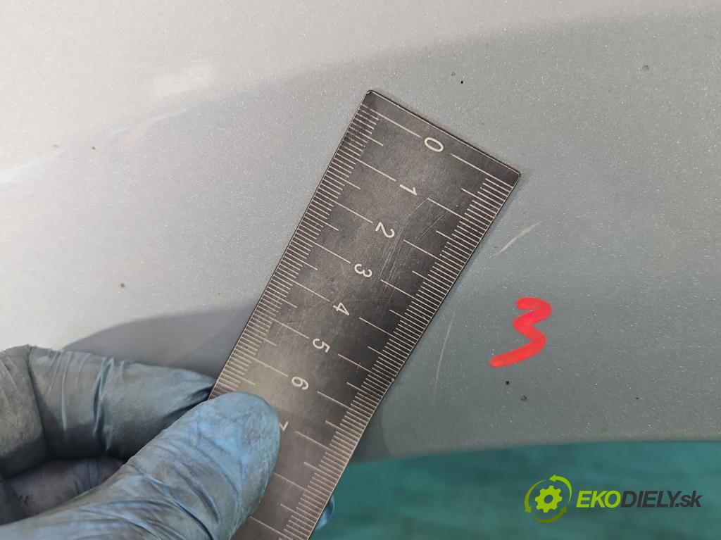 Hyundai Ix35 2.0 16V 163 hp manual 120 kW 1980 cm3 5- blatnik přední levý  (Predné ľavé)