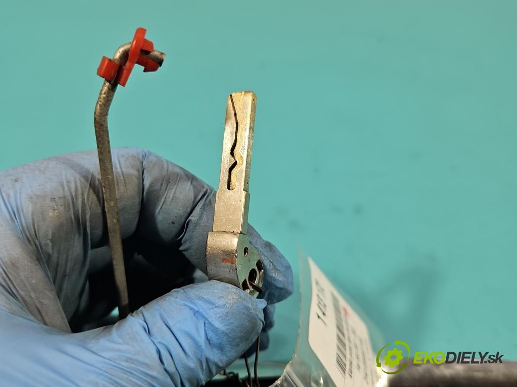 Fiat 500 2007-2020 1.2 8V 69KM manual 51 kW 1242 cm3 3- rukoväť predné ľavé mimo:  (Vonkajšie predné ľavé)