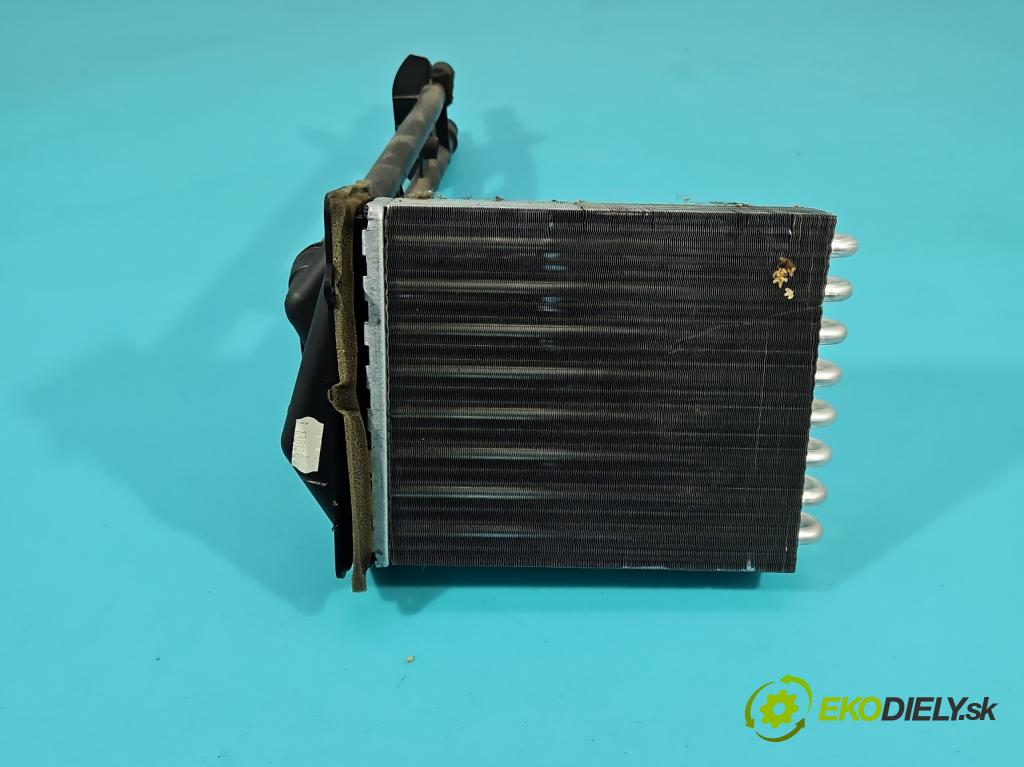 Fiat 500 2007-2020 1.2 8V 69KM manual 51 kW 1242 cm3 3- radiátor (Radiátory topení)