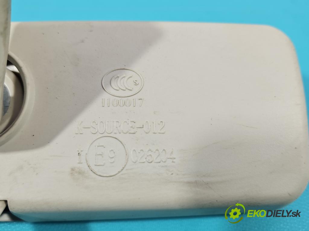 Fiat 500 2007-2020 1.2 8V 69KM manual 51 kW 1242 cm3 3- zpětné zrcátko vnitřní  (Světla vnitřní)