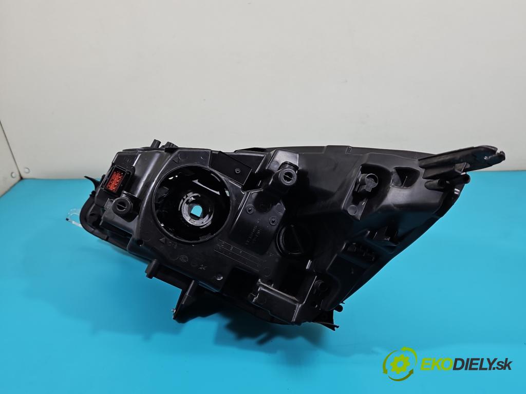 Opel Insignia A 2008-2017 1.6 T 179KM manual 132 kW 1598 cm3 4- Reflektor: pravý 1ZT009631 (Pravé)