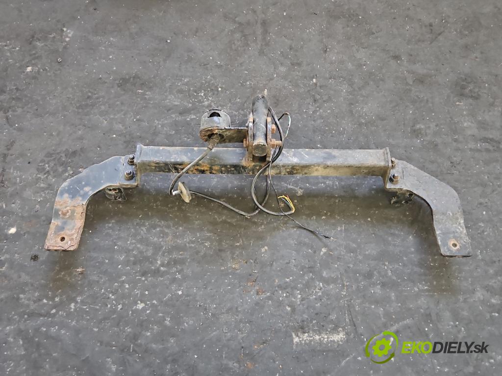 Fiat 500 2007-2020 1.2 8V 69KM manual 51 kW 1242 cm3 3- oko tažné  (Tažná zařízení)