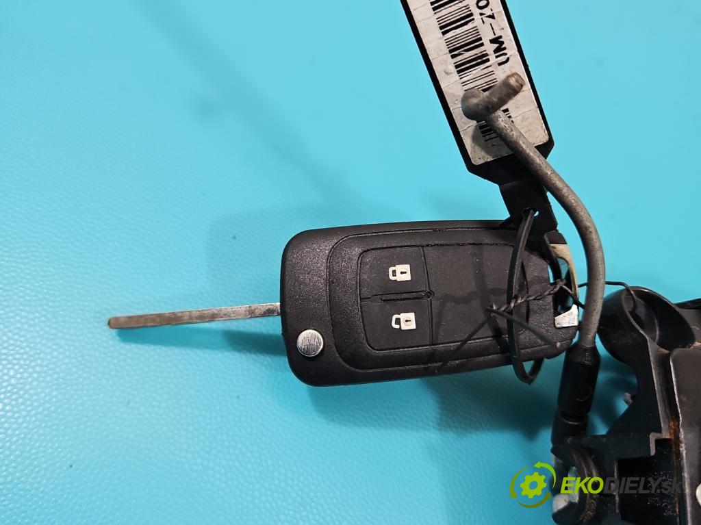 Opel Insignia A 2008-2017 1.6 T 179KM manual 132 kW 1598 cm3 4- rukoväť predné ľavé mimo:  (Vonkajšie predné ľavé)