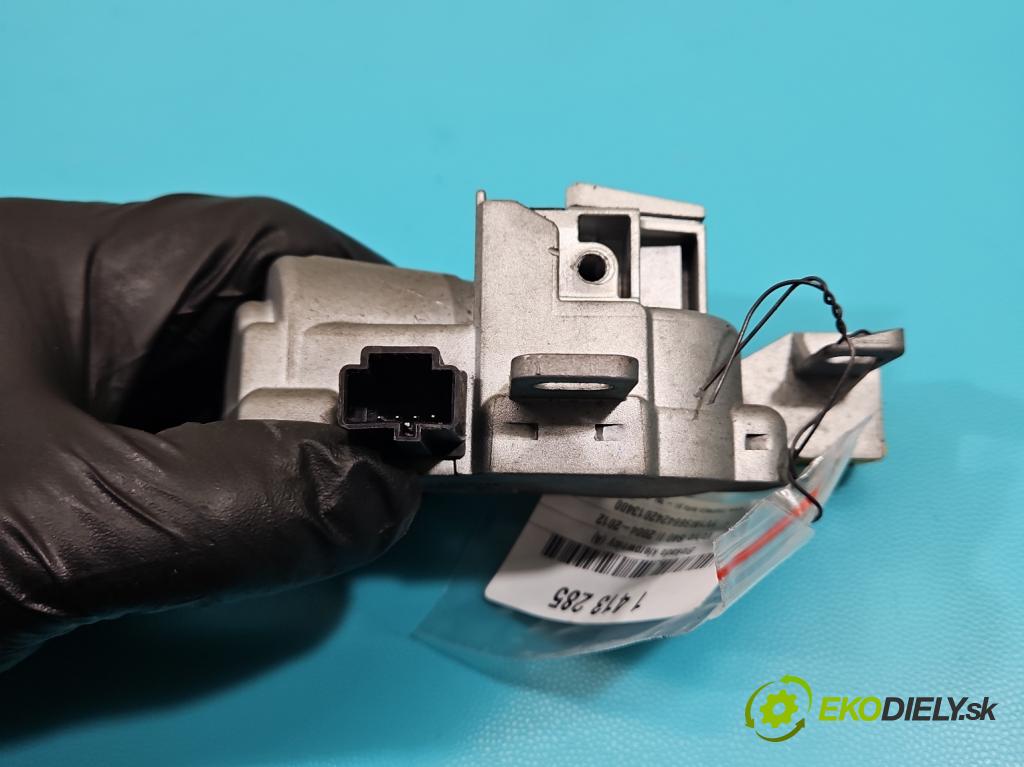 Volvo S40 II 2004-2012 2.4b 140 HP manual 103 kW 2435 cm3 4- Blokáda: řízení: 30776153 (Ostatné)