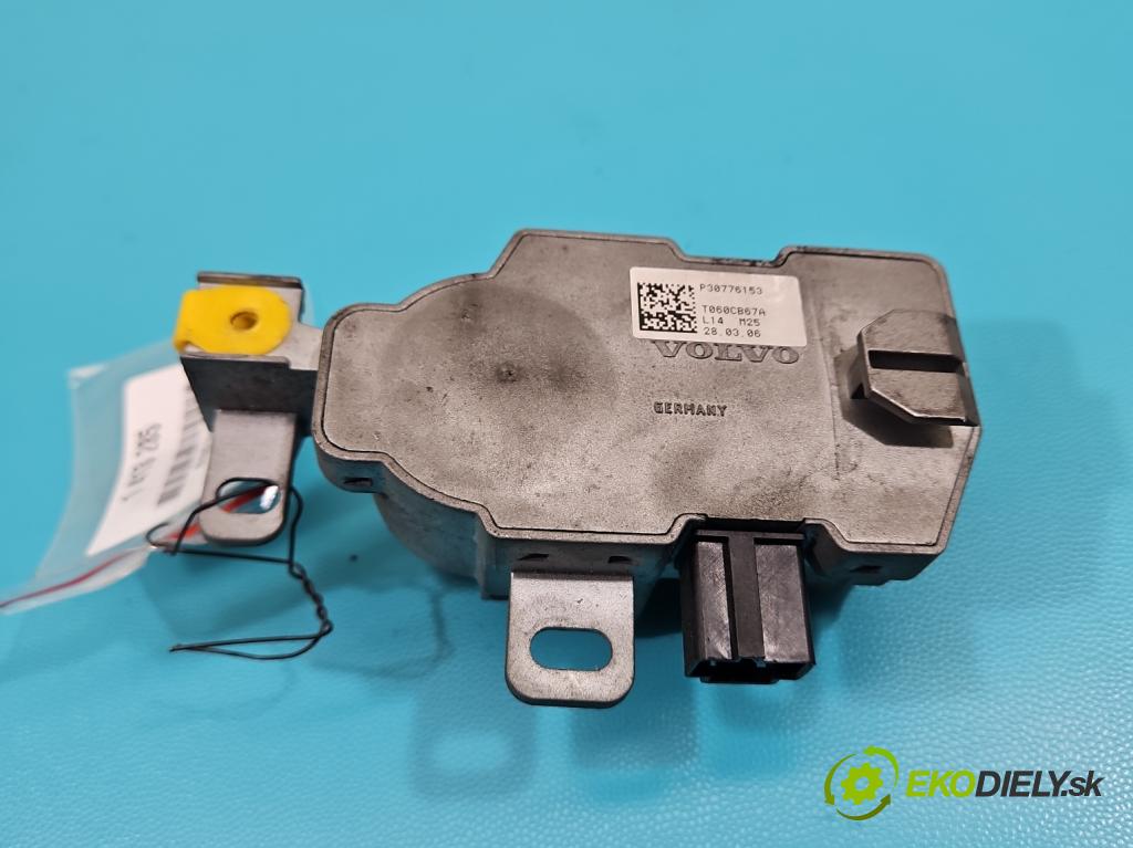 Volvo S40 II 2004-2012 2.4b 140 HP manual 103 kW 2435 cm3 4- Blokáda: řízení: 30776153 (Ostatné)