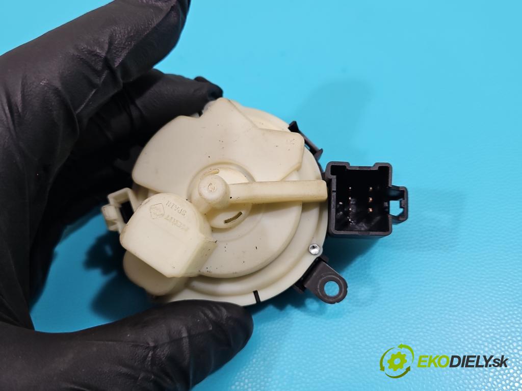 Volvo S40 II 2004-2012 2.4b 140 HP manual 103 kW 2435 cm3 4- Spínačka  (Spínacie skrinky a kľúče)