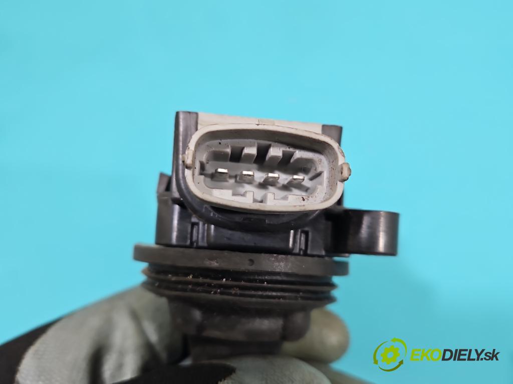 Volvo S40 II 2004-2012 2.4b 140 HP manual 103 kW 2435 cm3 4- cievka zapaľovacia  (Zapaľovacie cievky, moduly)