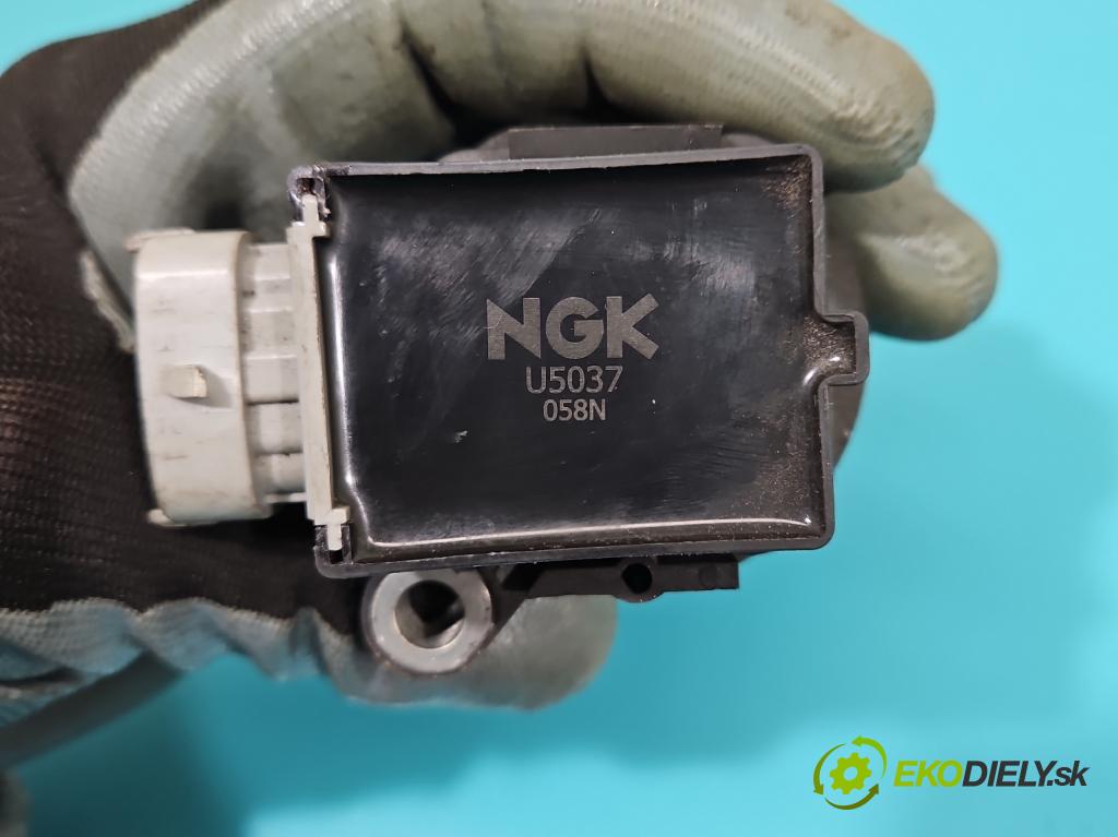 Volvo S40 II 2004-2012 2.4b 140 HP manual 103 kW 2435 cm3 4- cievka zapaľovacia  (Zapaľovacie cievky, moduly)