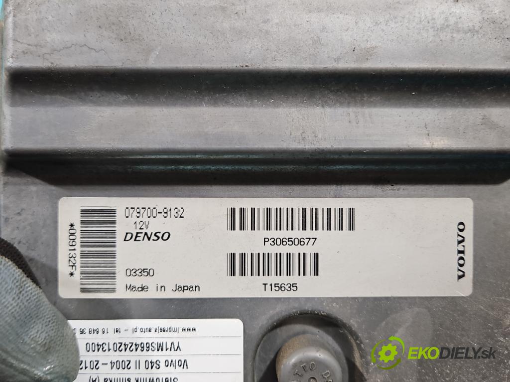 Volvo S40 II 2004-2012 2.4b 140 HP manual 103 kW 2435 cm3 4- riadiaca jednotka motora 30650677