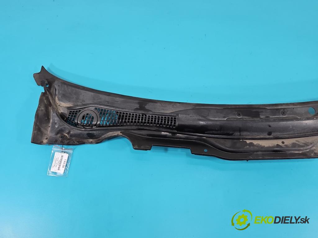 Volvo S40 II 2004-2012 2.4b 140 HP manual 103 kW 2435 cm3 4- torpédo  (Torpéda)