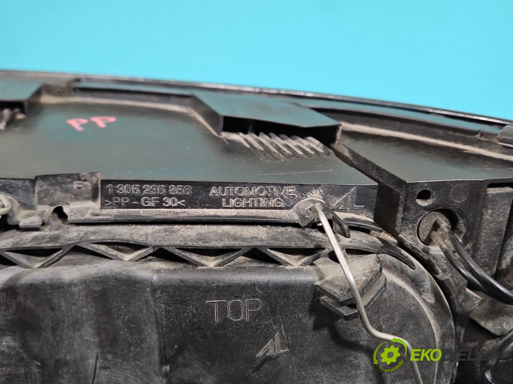 Volvo S40 II 2004-2012 2.4b 140 HP manual 103 kW 2435 cm3 4- Reflektor: pravý (Pravé)