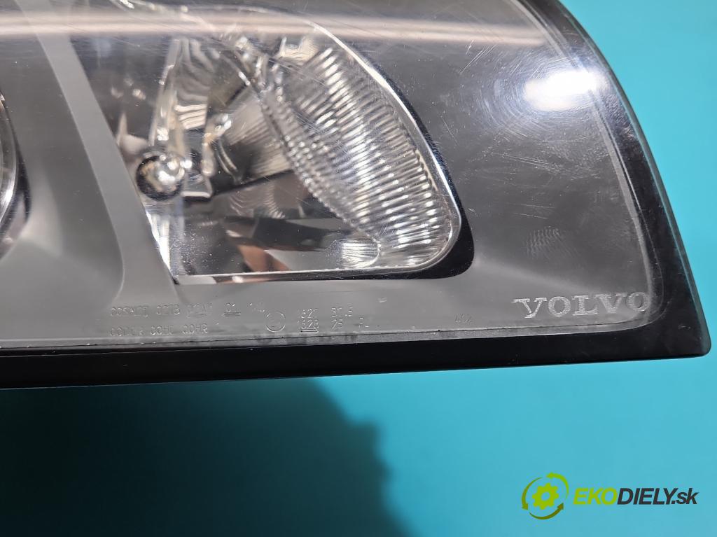 Volvo S40 II 2004-2012 2.4b 140 HP manual 103 kW 2435 cm3 4- Reflektor: pravý (Pravé)