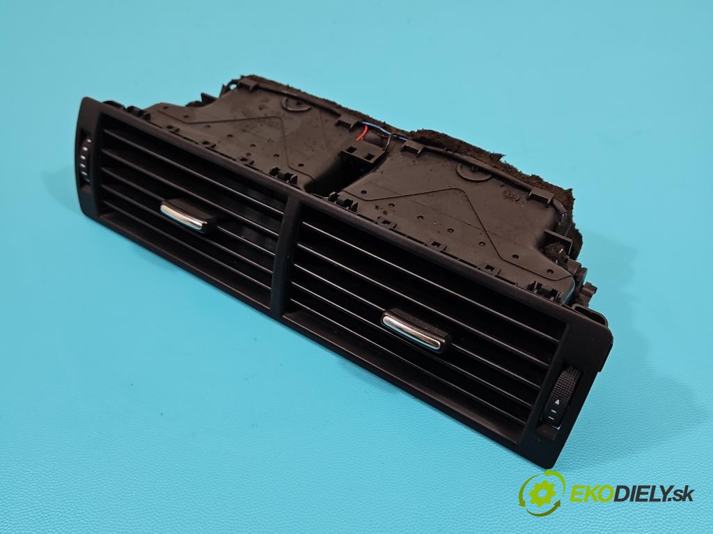 Audi A4 B6 2000-2004 1.9 tdi 131 HP manual 96 kW 1896 cm3 5- Mřížka: kúrenia stredová 8E0820951H (Mriežky kúrenia (fukáre))