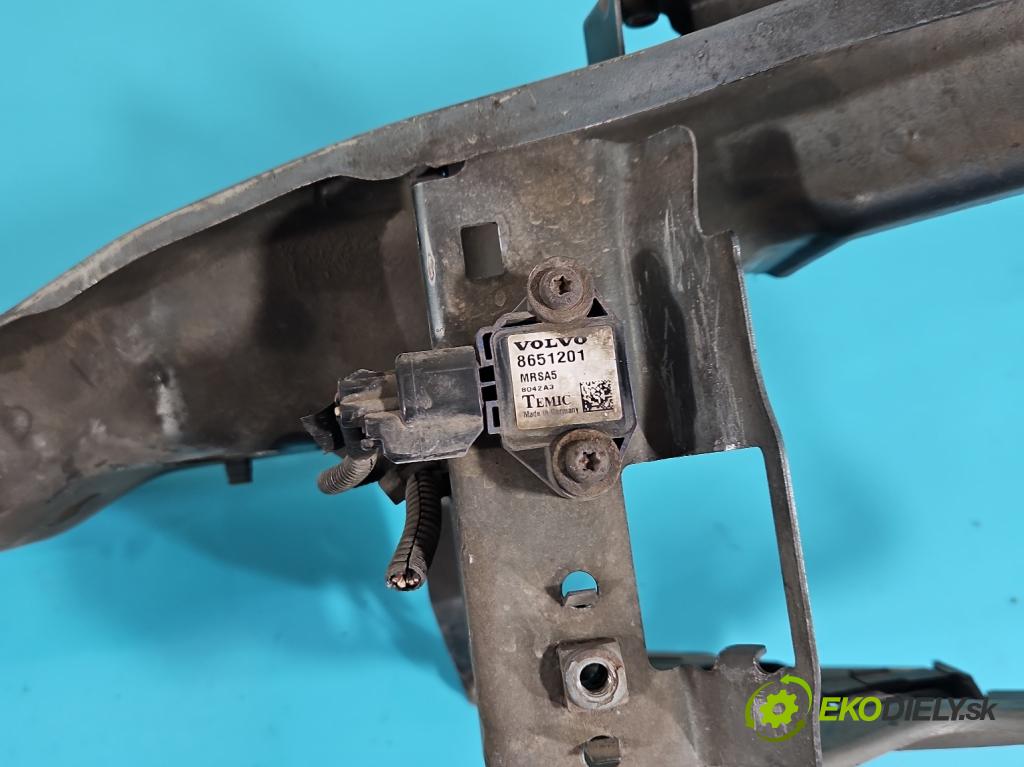 Volvo S40 II 2004-2012 2.4b 140 hp manual 103 kW 2435 cm3 4- stěna přední  (Výztuhy přední)