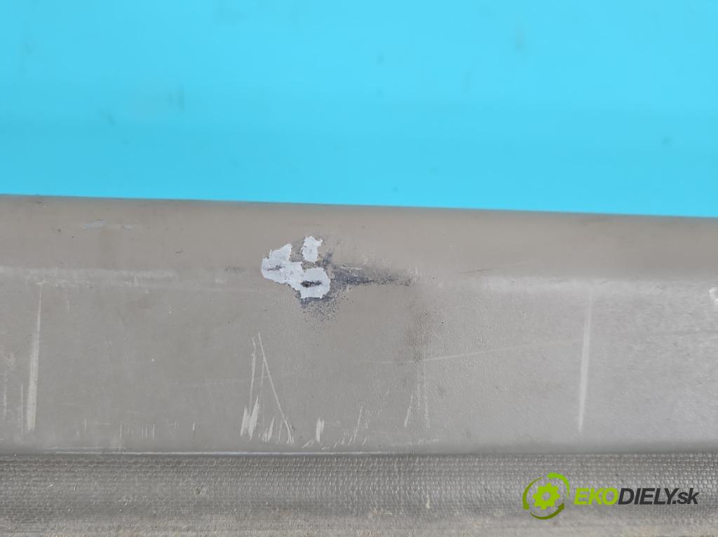 Jeep Cherokee KJ 2001-2008 3.7 V6 204 HP automatic 150 kW 3700 cm3 5- roleta  (Rolety kufra)