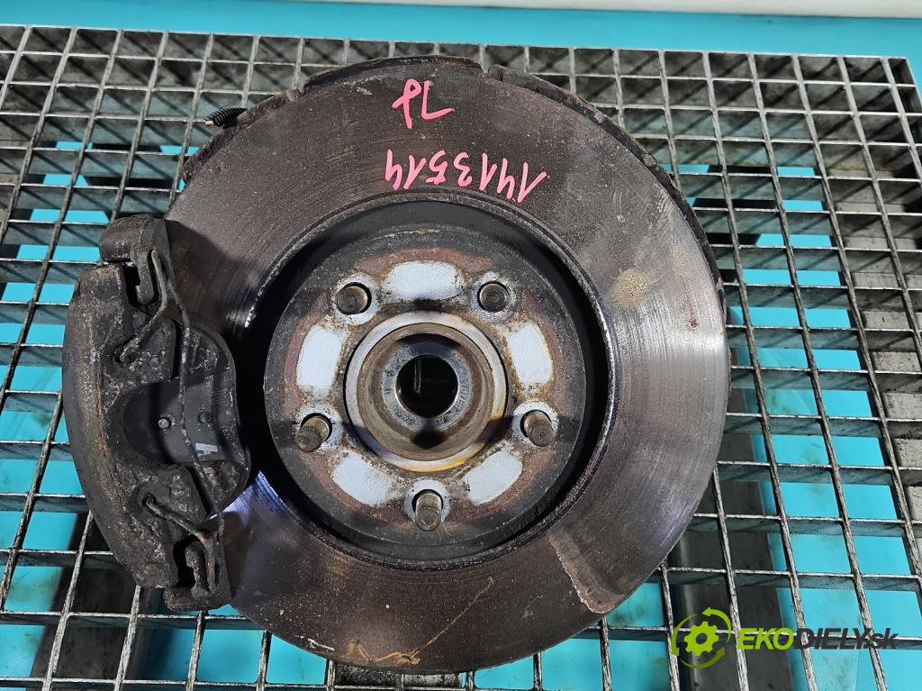 Volvo S40 II 2004-2012 2.4b 140 HP manual 103 kW 2435 cm3 4- náboj ľavé  (Náboje)