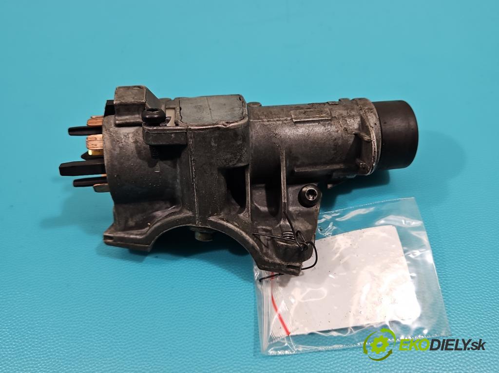 Skoda Octavia I 1996-2010 1.6 SR 101 HP manual 74 kW 1598 cm3 5- Spínačka 4B0905851C (Spínacie skrinky a kľúče)