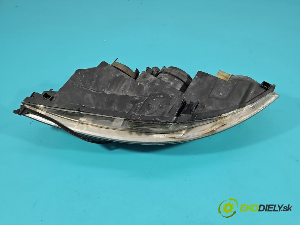 Opel Vectra B 1995-2002 1.8 16V 116 HP manual 85 kW 1796 cm3 5- Reflektor: pravý 09193244 (Pravé)