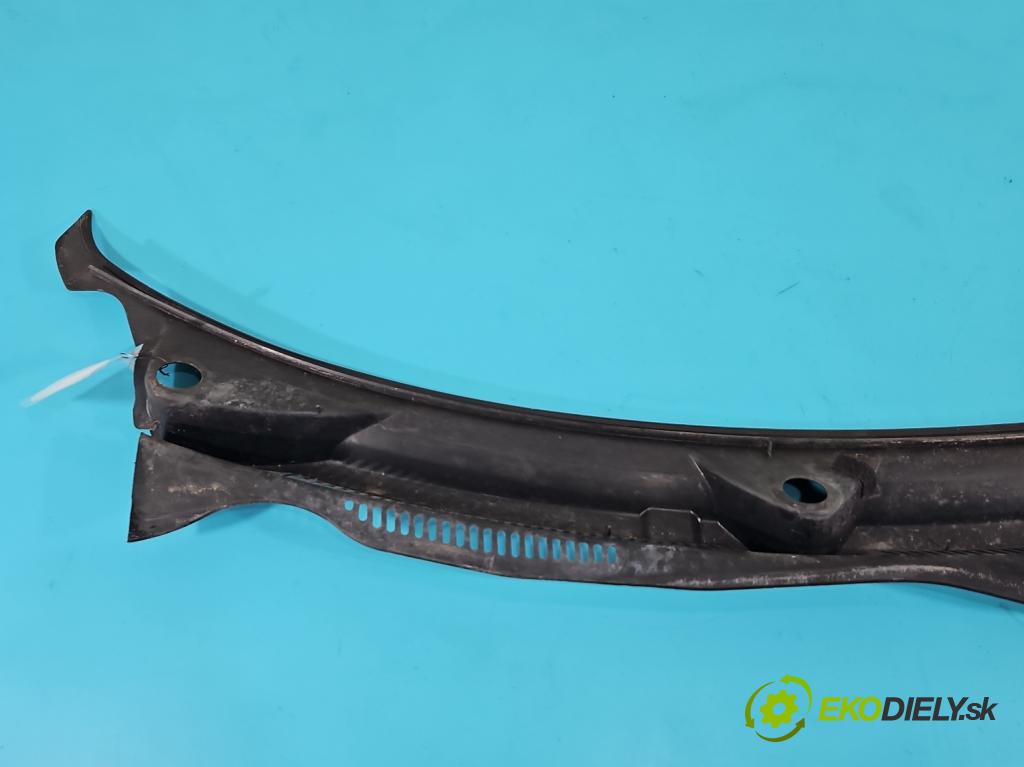 Vw Golf IV 1997-2003 1.6 SR 101 HP automatic 74 kW 1595 cm3 5- torpédo  (Torpéda)