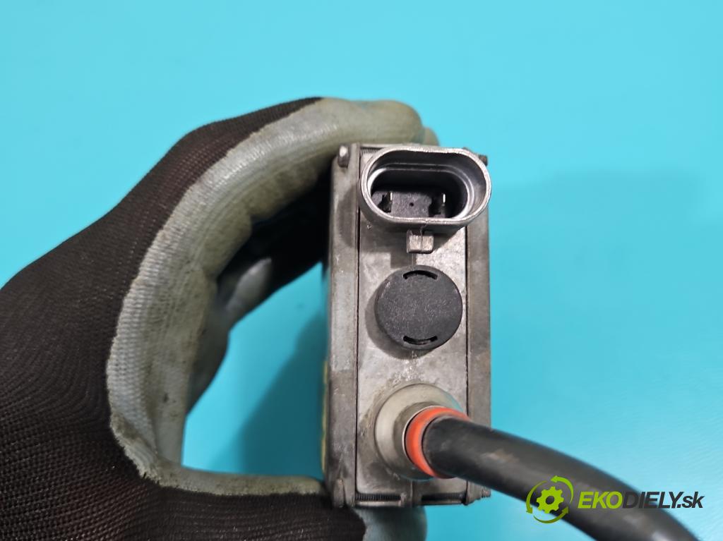 Audi A6 C5 1997-2004 2.5 TDI 179KM manual 132 kW 2496 cm3 4- střídač: xenon 5DV007760-15 (Riadiace jednotky xenónu)