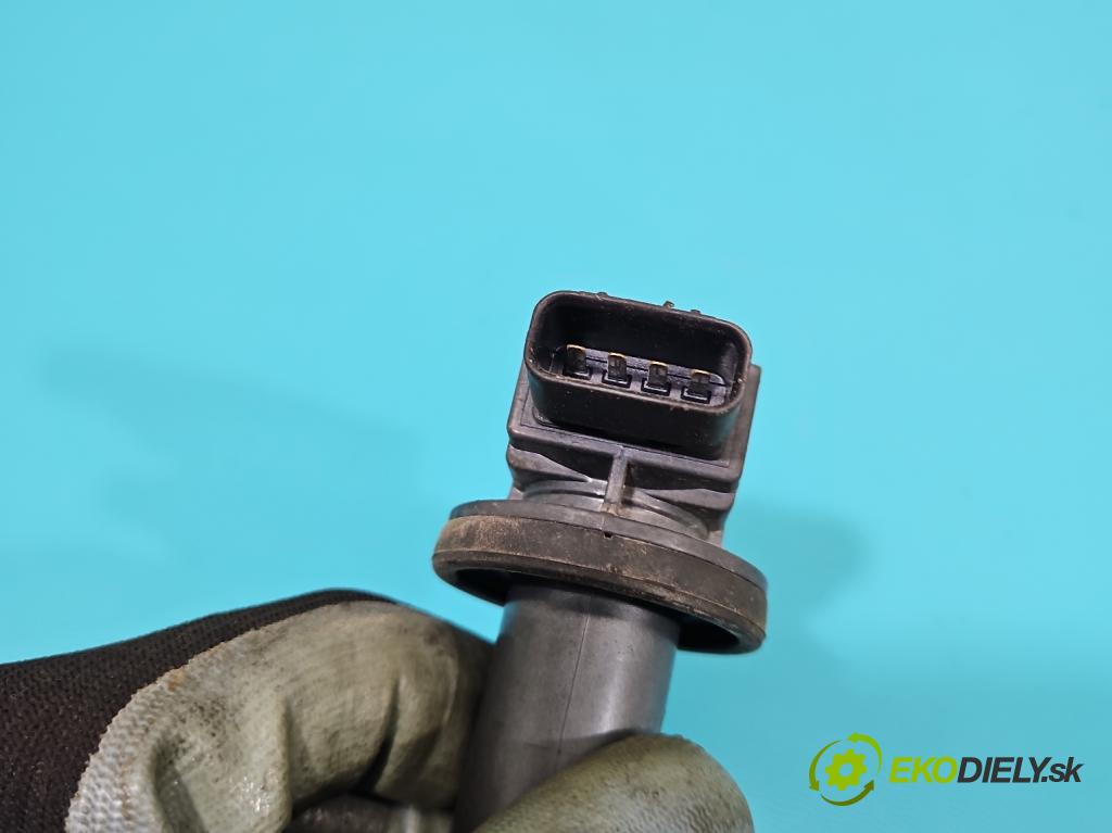 Toyota Yaris I 1999-2005 1.0 VVTI 65 HP manual 48 kW 998 cm3 3- cievka zapaľovacia 90080-19021 (Zapaľovacie cievky, moduly)