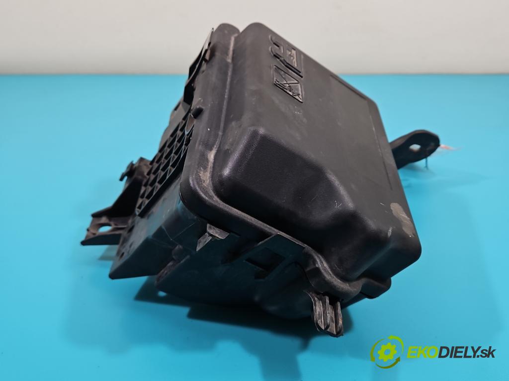 Peugeot 301 1.6 HDI 92 hp manual 68 kW 1560 cm3 4- skříňka pojistková PCFPP00021 (Pojistkové skříňky)