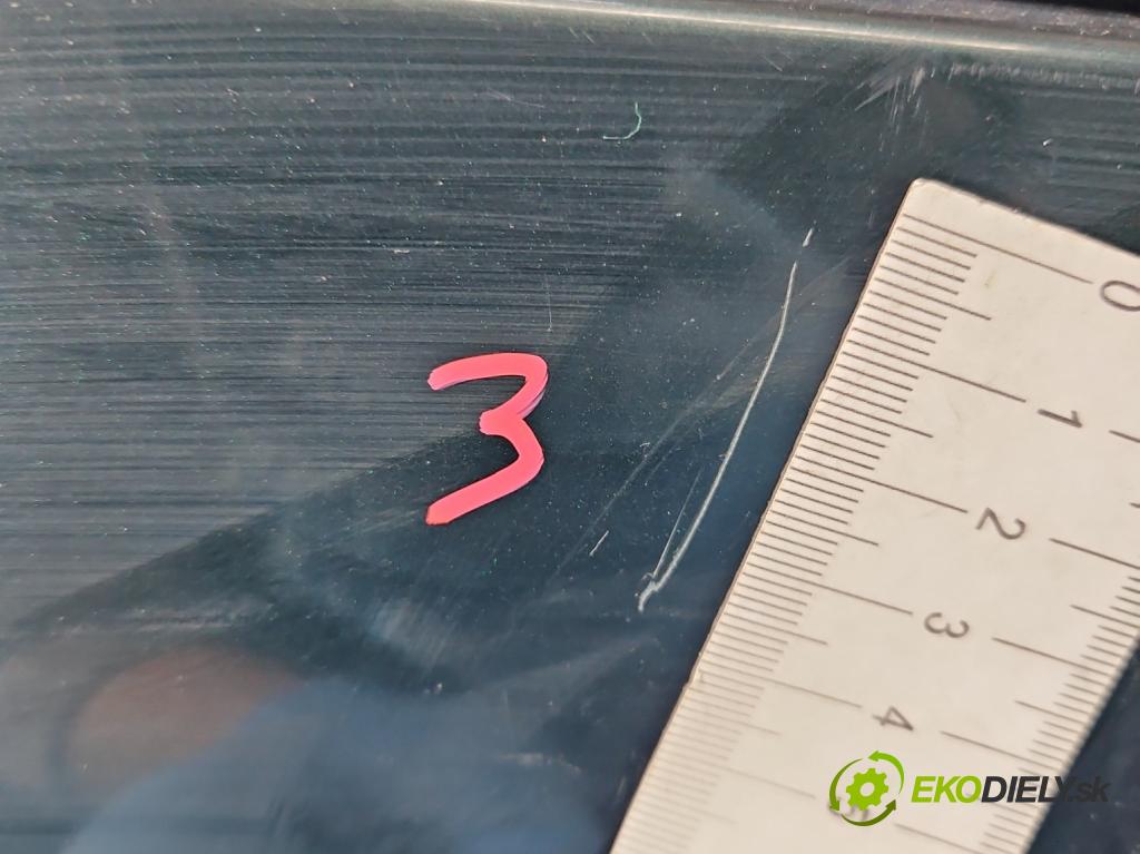 Mazda Premacy 1.8 16v 101 hp manual 74 kW 1840 cm3 5- zadní kufrové dveře  (Zadní kapoty)