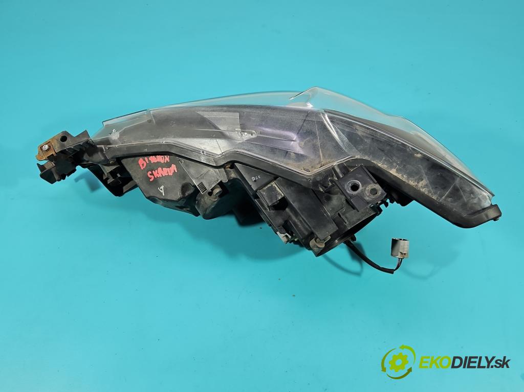 Mazda 6 III GJ 2013-2024 2.5 16V 192 HP automatic 141 kW 2488 cm3 4- Reflektor: pravý  (Pravé)