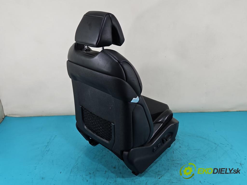 Citroen C5 II 2008-2017 2.0 hdi 140 HP manual 103 kW 1997 cm3 4- Sedačka pravý  (Sedačky, sedadlá)
