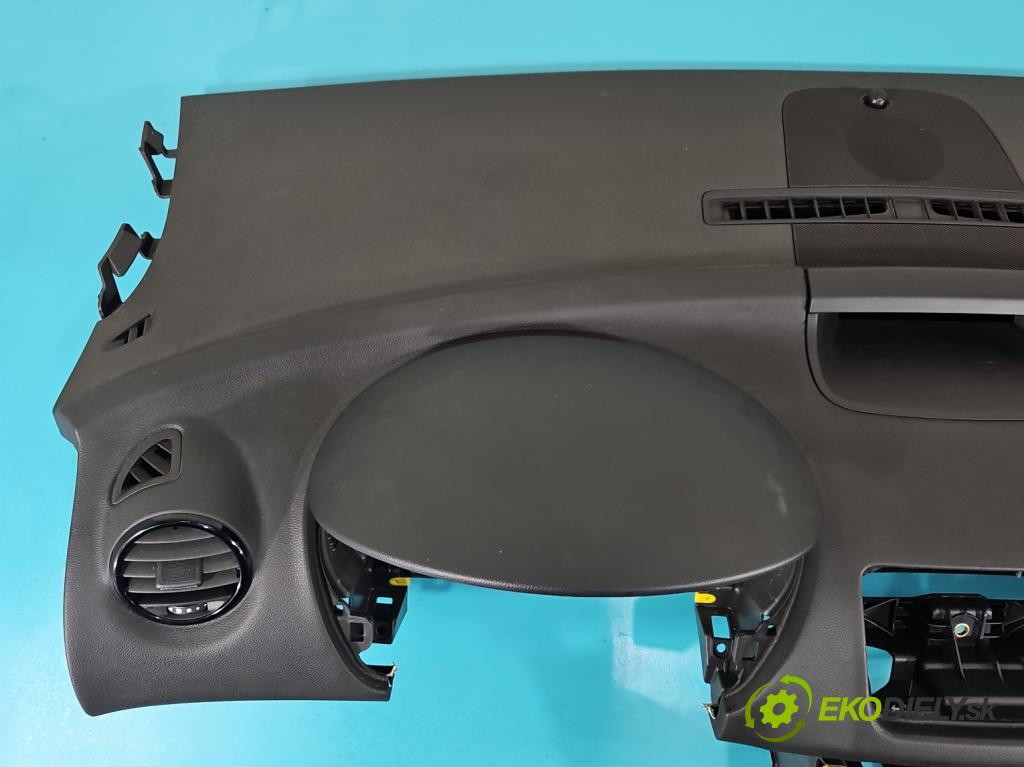 Opel Meriva B 2010-2017 1.4 16v 101 HP manual 74 kW 1398 cm3 5- kokpit,pristrojová doska rozdeľovacia