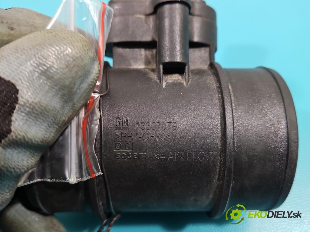 Opel Meriva B 2010-2017 1.4b: 101 HP manual 74 kW 1398 cm3 5- průtokoměr: 13307079 (Váhy vzduchu)