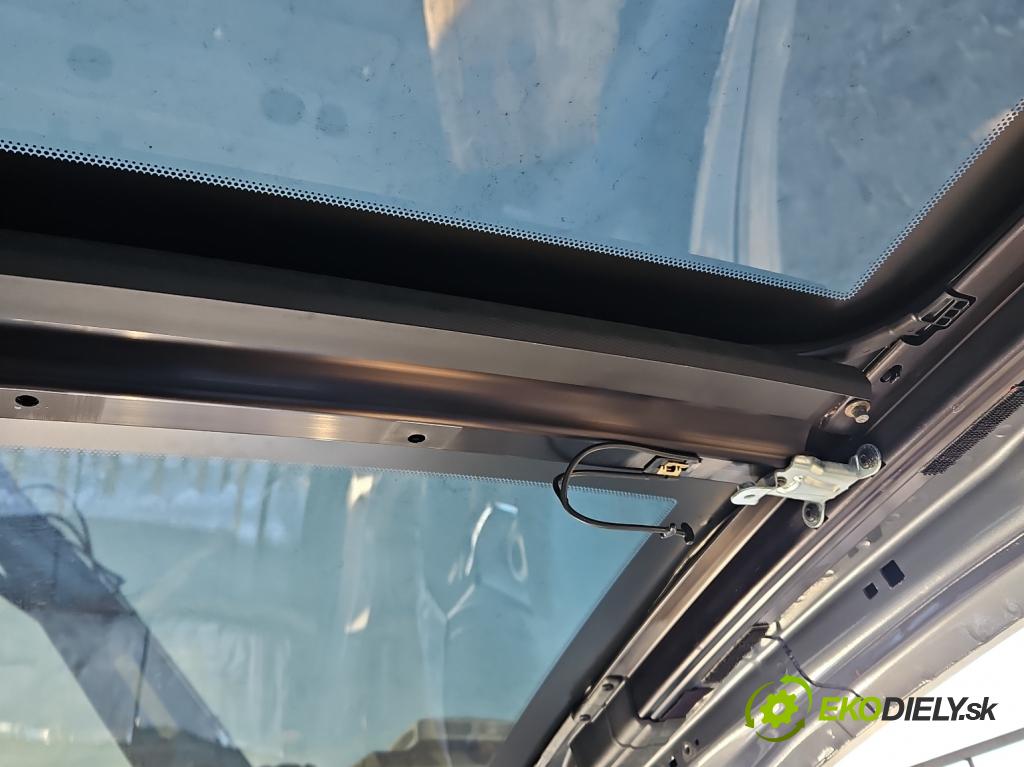 Tesla Model S 0.0b: 367hp automatic 270 kW 5- Strecha: