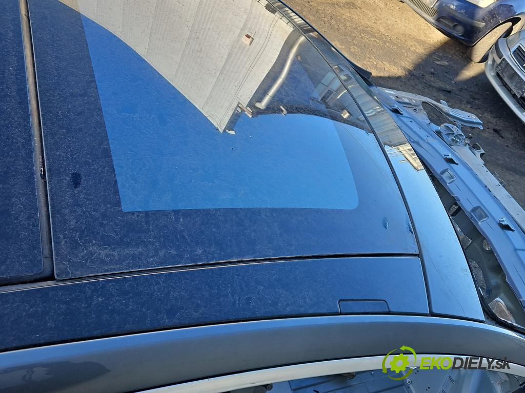 Tesla Model S 0.0b: 367hp automatic 270 kW 5- Strecha: