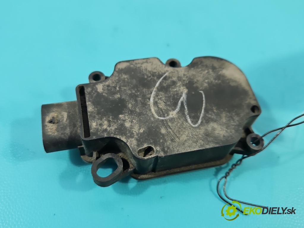 Tesla Model S 0.0b: 367hp automatic 270 kW  5- motor: kúrenia A24011023112