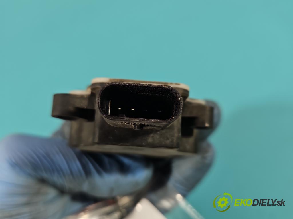 Tesla Model S 0.0b: 367hp automatic 270 kW  5- motorek topení A24011023112