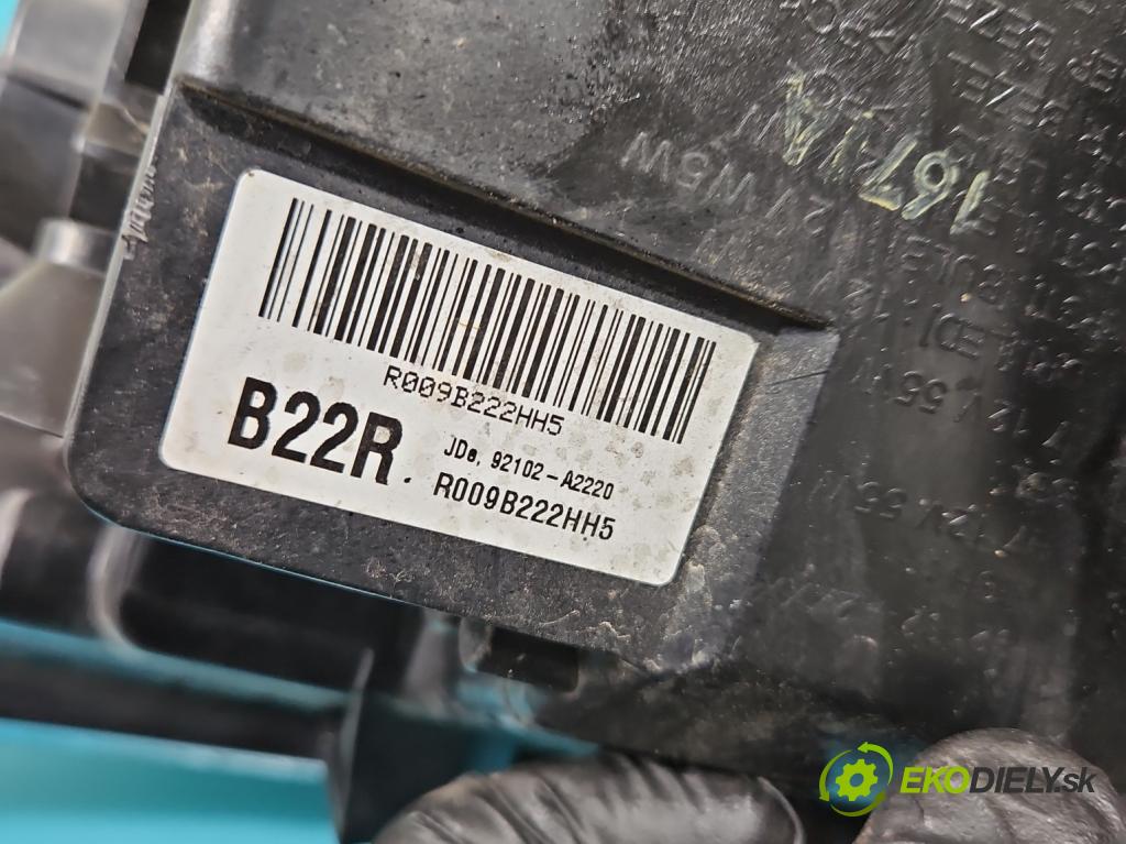 Kia Ceed II 2012-2018 1.6 CRDI 110 HP manual 81 kW 1582 cm3 5- Reflektor: pravý 92102-A2220 (Pravé)