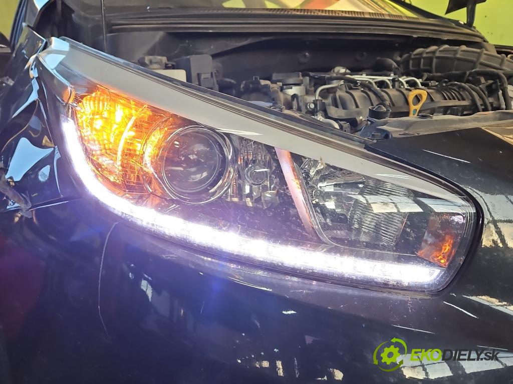 Kia Ceed II 2012-2018 1.6 CRDI 110 HP manual 81 kW 1582 cm3 5- Reflektor: pravý 92102-A2220 (Pravé)