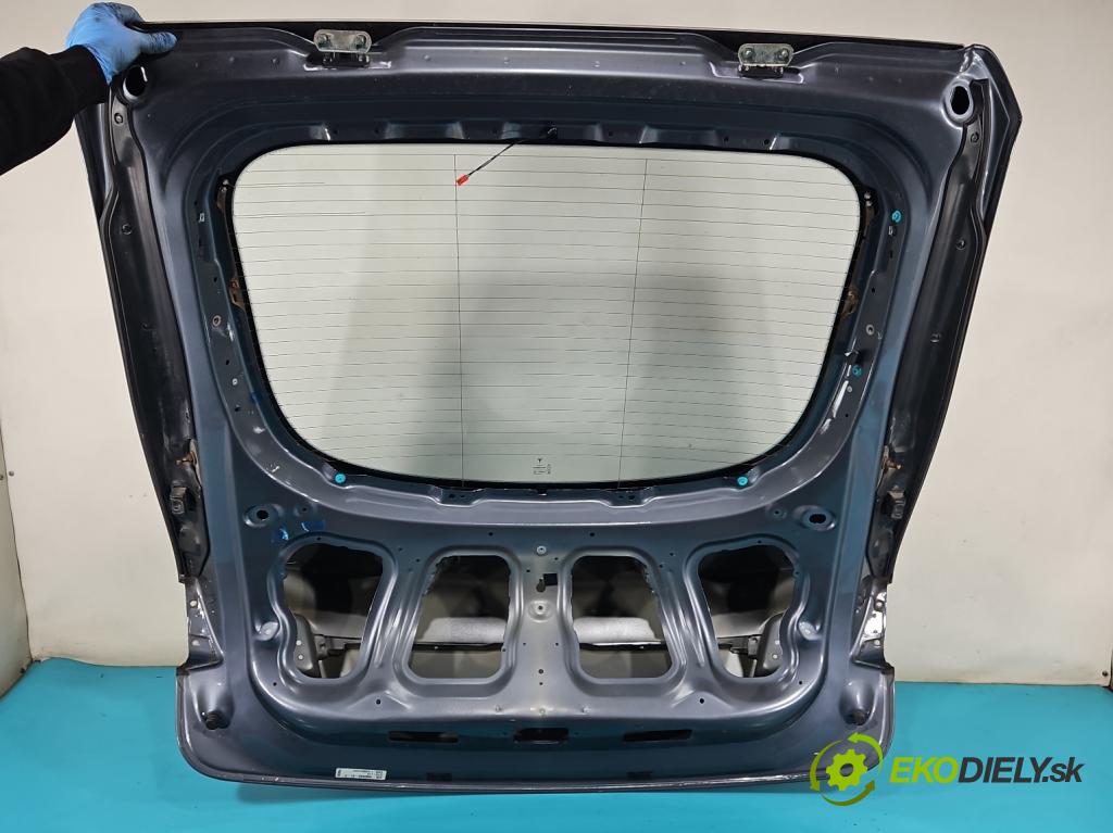 Tesla Model S 0.0b: 367hp automatic 270 kW  5- zadní kufrové dveře  (Zadní kapoty)