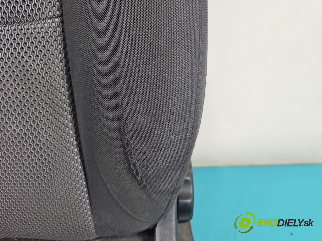 Kia Sportage II 2004-2010 2.0 crdi 150 HP manual 110 kW 1991 cm3 5- Sedačka ľavý  (Sedačky, sedadlá)