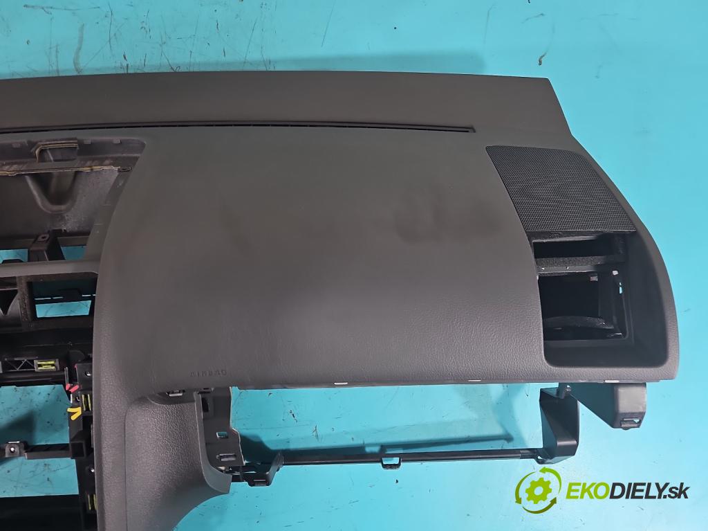 Vw Touran I 2003-2015 1.4 tsi 140 HP manual 103 kW 1390 cm3 5- kokpit,pristrojová doska rozdeľovacia