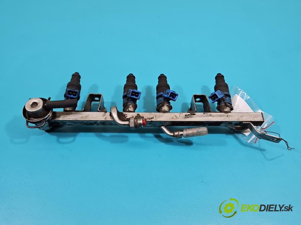 Audi A4 B5 1994-2001 1.6 8V 101 HP manual 74 kW 1595 cm3 4- vstrek 06B133551C (Vstrekovače)
